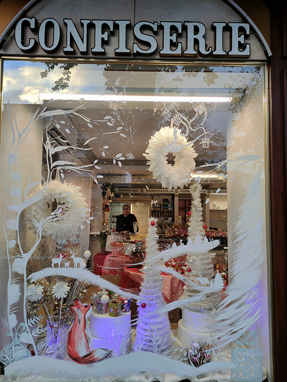 Fresque sur vitrine Pâtisserie Le Petit Prince Sorgues renard dans la neige style aérien